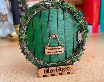 Miniaturowe drewniane drzwi, miniaturowe drzwi hobbita, miniaturowe drzwi fantasy, magiczne drzwi wróżki, drzwi hobbita, drewniane drzwi hobbita, gadżety książkowe, dostosowane