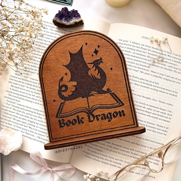 Book dragon wooden sign, Library Sign, Wooden Bookshelf Sign,Library Book Nook with Stand Bookish Home Decor, Reader Book Lover Gifts