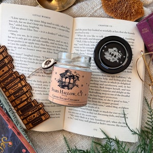 Stars Hallow candle, Soy Wax Candle, Soy Wax Candle, bookish candles, book merch, Fandom Candle, Vegan Soy Candle, Bookish Candle