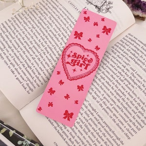 Marcador rosa, marcador de arco lindo, regalo de libro, marcador de coqueta, marcador de lector romántico, era romántica, marcador femenino, marcador rosa lindo Spice Girl