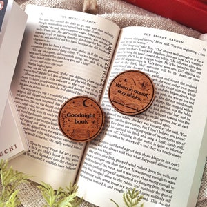Book accessories, book flip coins, bookmarks, bookish merch, bookmerch, wooden bookmerch, wooden flip coins