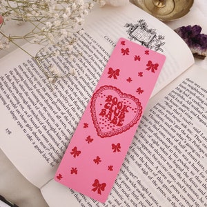 Marcador rosa, marcador de arco lindo, regalo de libro, marcador de coqueta, marcador de lector romántico, era romántica, marcador femenino, marcador rosa lindo Book Club Babe