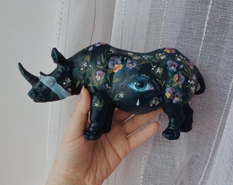 Víola’s Eyes - plaster figurine hand made painted rhino pansy flowers interior original artwork navy blue