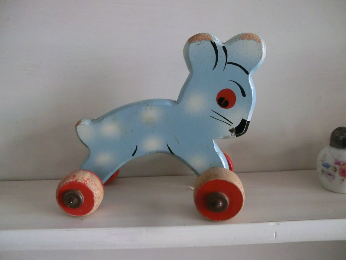 Hund auf Rollen Ziehtier 50er Holz Holzhund vintage Etsy