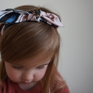 knotted headband image 3