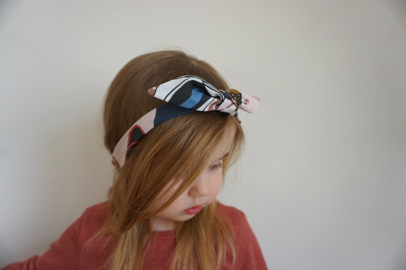 knotted headband image 1