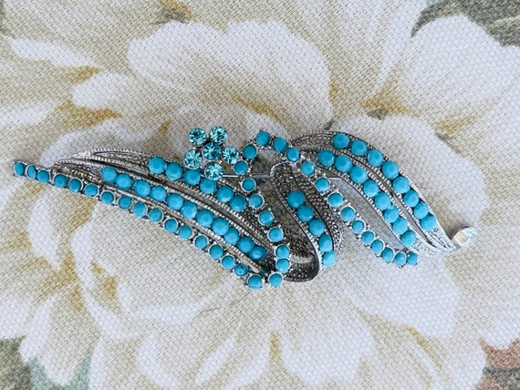 Large vintage mid century turquoise bead and faux… - image 1