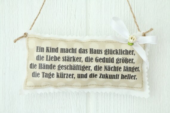 Ein Kind macht das Haus glücklicher Schild Etsy