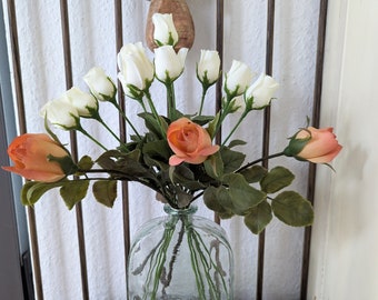 Beautiful bouquet of roses/artificial flowers - shabby chic