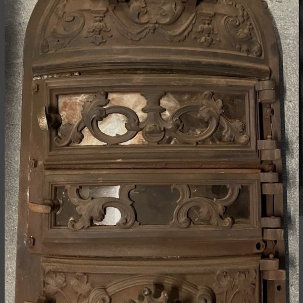 Historische Kaminofentür aus Gusseisen***Antique Fabry