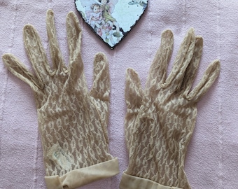 Vintage nylon women's gloves from Gea in size. 7.5 - Boudoir