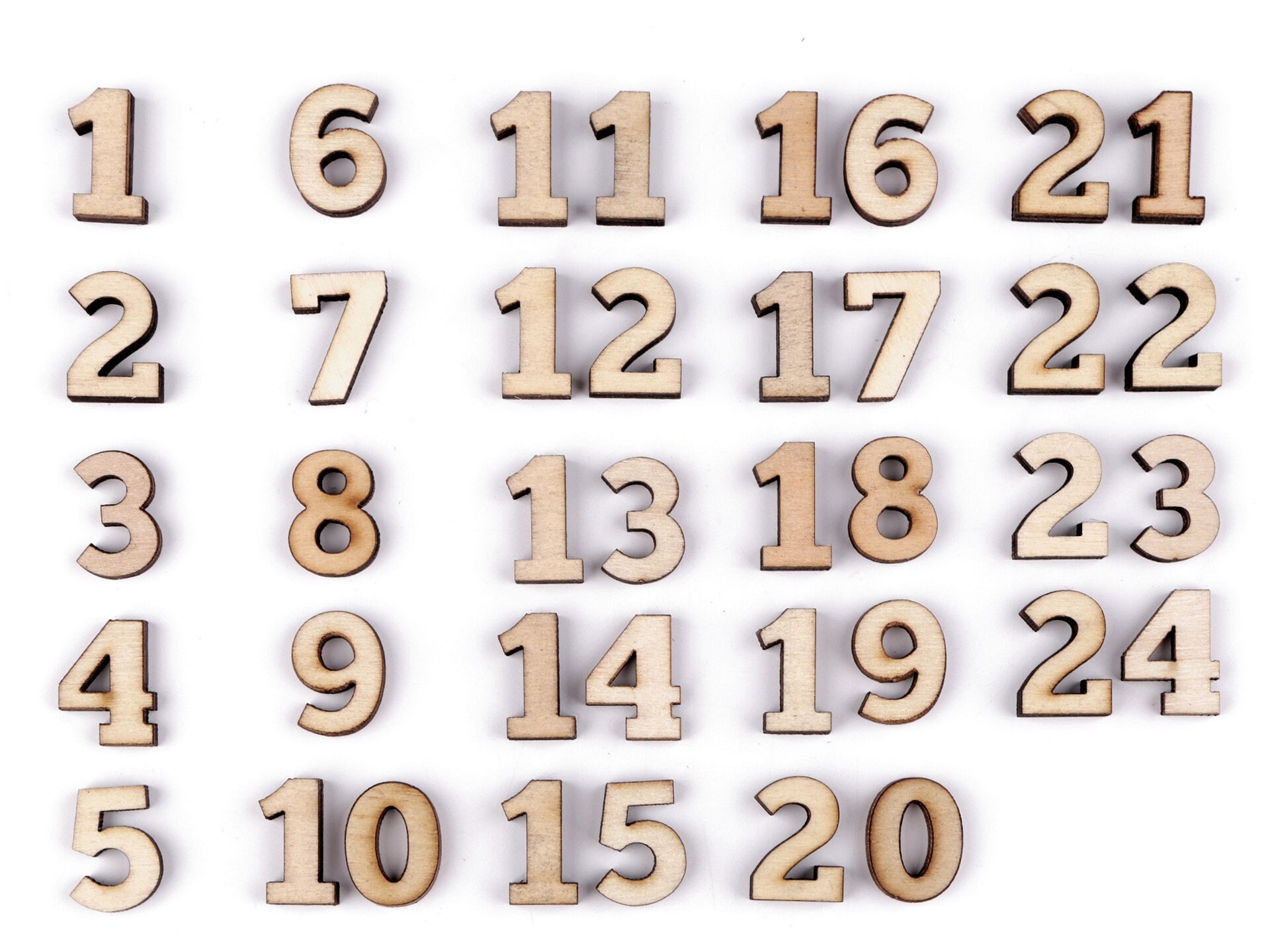 Set de 24 chiffres en bois pour calendrier de l'Avent