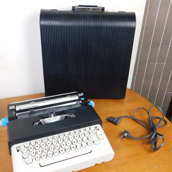 MCM 1960s Olivetti Lettera 36 Electric Typewriter Spain w Case Keys - For Parts