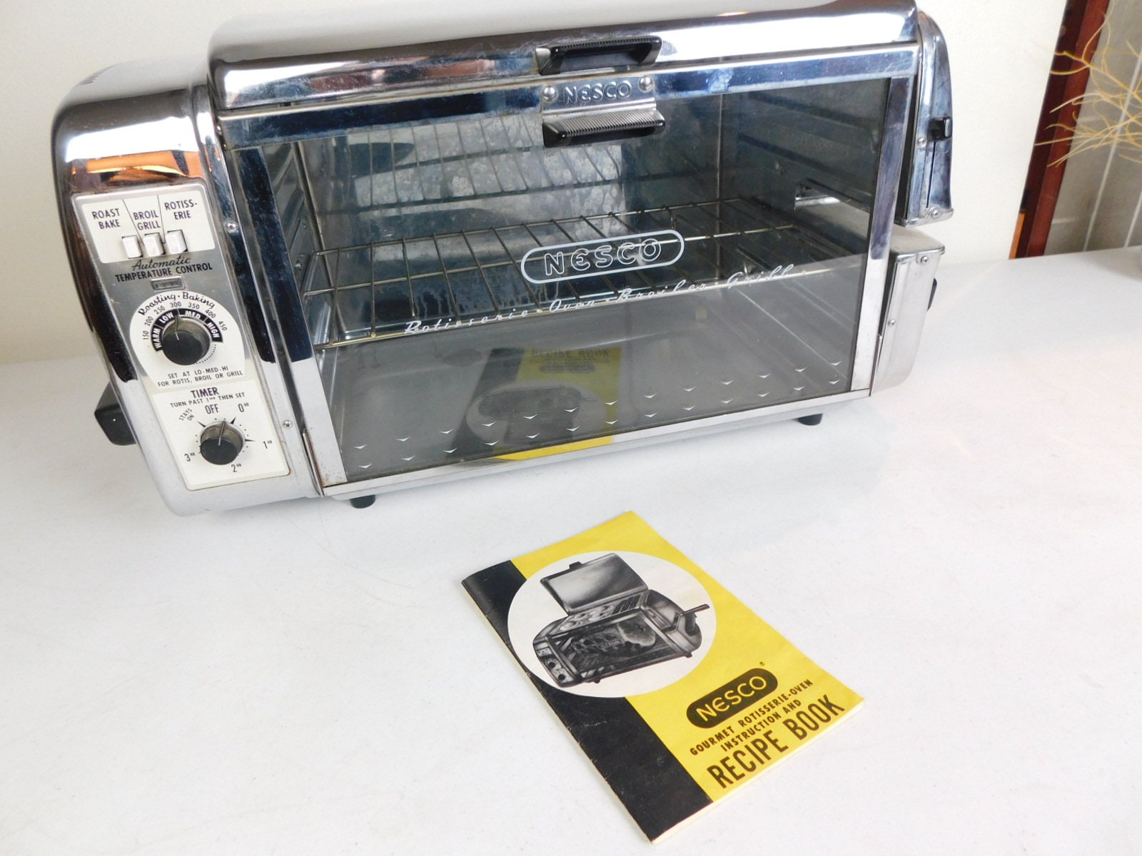 General Electric GE Versatron Continuous Cleaning Counter Toaster