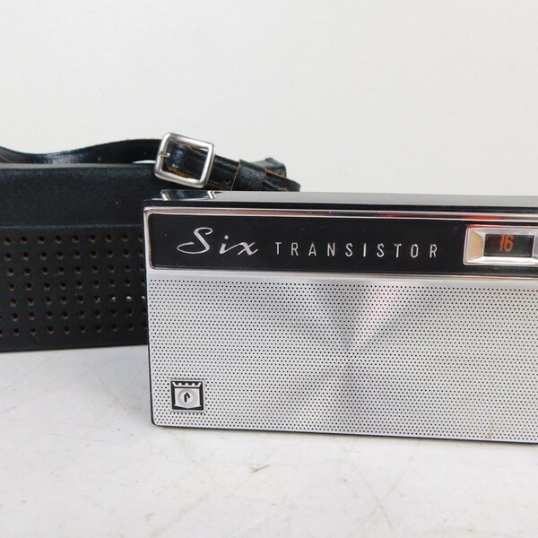 1962 Superhet 6 Transistor Radio Miniature Case Japan Strong Sound