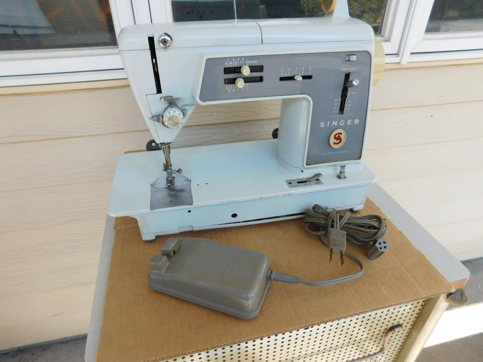 Elnita ef72, 172 Stitch Computerized Sewing Machine, FREE SHIPPING