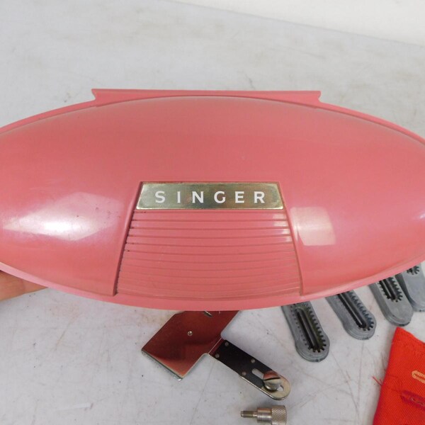 1960s Singer Sewing Machine Buttonholer Tool 489500 489510 Pink Case w Manual