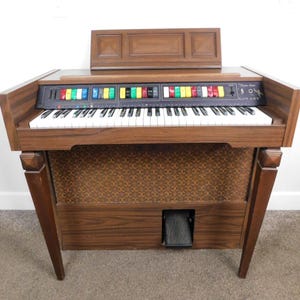1950s USA ヴィンテージ コードオルガン ORGANAIRE 木製 Vintage Electric Organ - Etsy 1950s USA ヴィンテージ コード