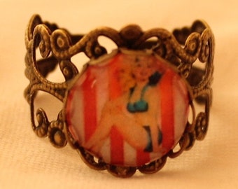 Vintage ring "Pin-up No. 3"