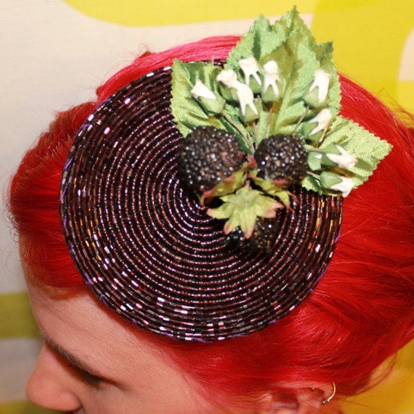 Fascinator "Brombeerversuchung"