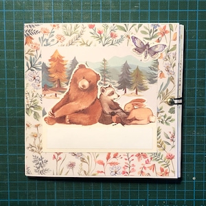 Álbum de recortes como álbum de fotos o diario con tarjetas, bolsillos y solapas 'Oso' (pieza única)