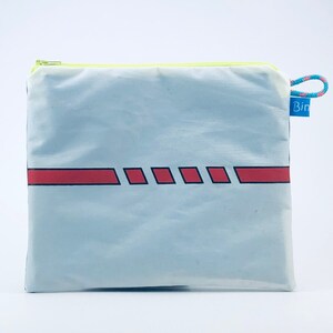 Kosmetiktasche aus Windsurf Material - perfekt am Strand für Kleingeld, Kurkarte, Schlüssel, Taschentücher, Ladekabel...