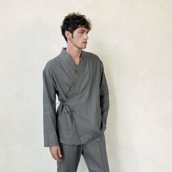 Japanese style men's short linen kimono - Natural fabric lounge wear - Flax comfy clothes - Grey men jacket - Relaxed fit shirt