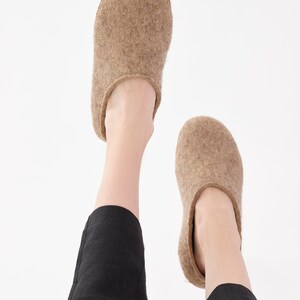 Homemade felt slippers Sheep wool Warm natural felt home shoes image 5