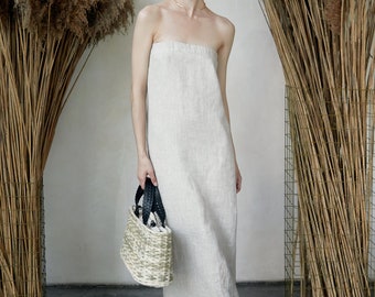 Present till flickvän, syster, dotter - Midiklänning i linne med broderi - Axelbandslös bustier - Linnekläder - Gammaldags stil