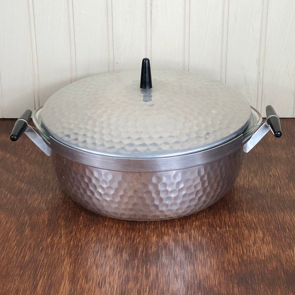 Puralum Italy Hammered Aluminum Vented Pot with Lid and 2 Qt Glasbake Pyrex Dish