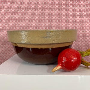 Vintage Macomb Pottery Brown Stoneware Bowl – 8 1/2&quot;  Shoulder Rim Crock,  Mid Century American Pottery, Rustic Kitchenware