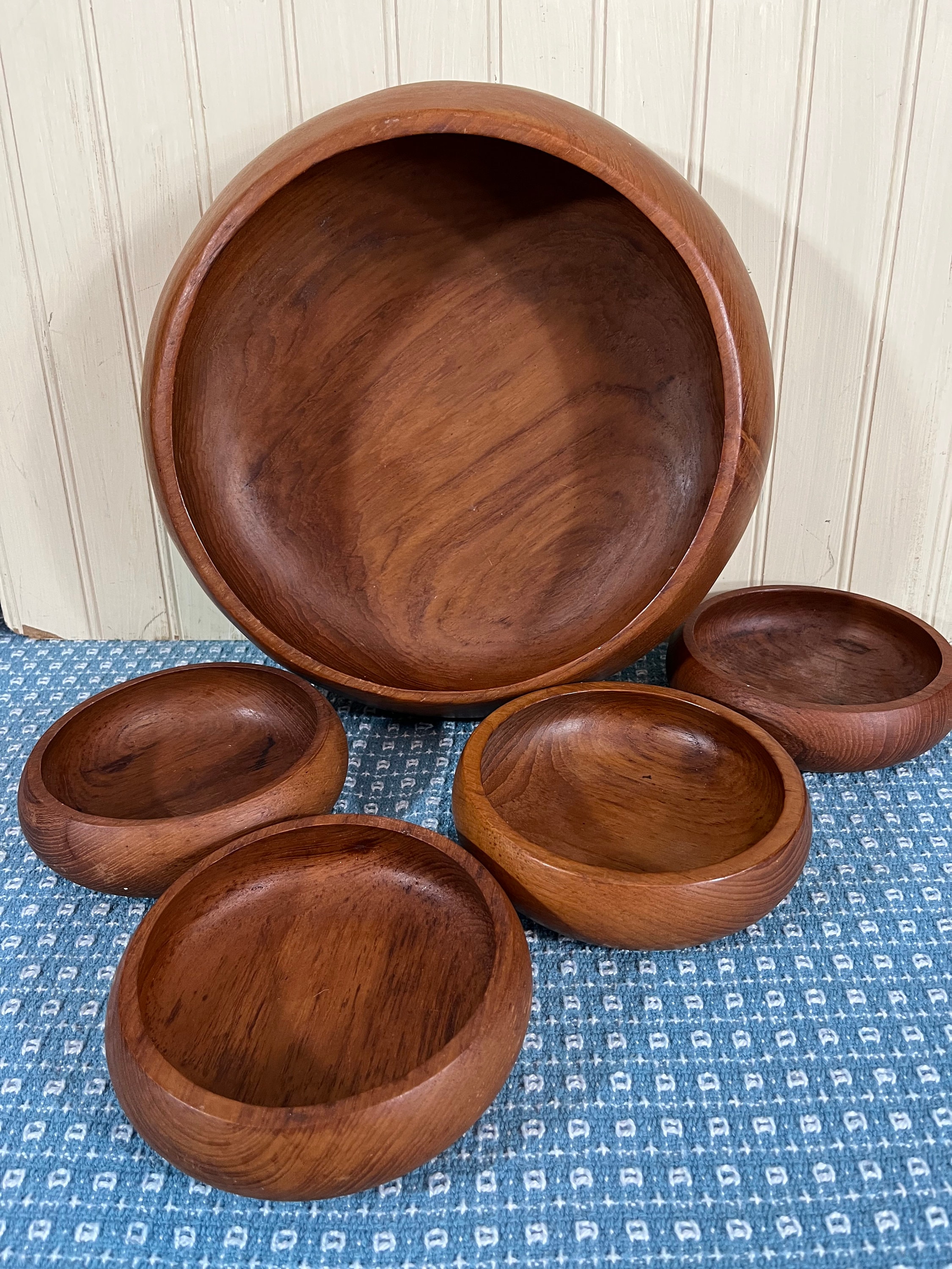 NODEL DESIGN Teak Dish M、S 4セット Vintage Danish Mid Century Modern 4 Drawer Teak Dresser