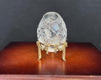 Vintage Fabergé Crystal Egg Paperweight – Signed Faberge 6721, Etched Floral Motif, Gold Tone Stand