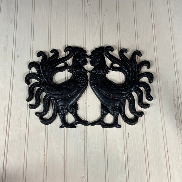 Vintage Mirror Matched Pair of Black Cast Iron Rooster Wall Hanging Plaques 9" - Rustic Country Decor