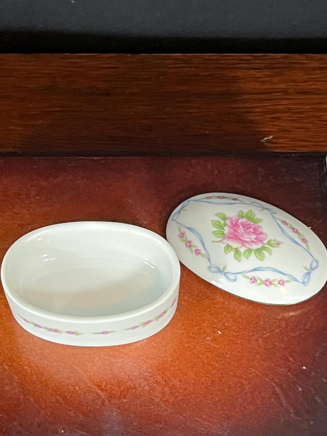 Lefton Labels Vintage Lefton China Covered Trinket Box – Oval Porcelain Keepsake With ...