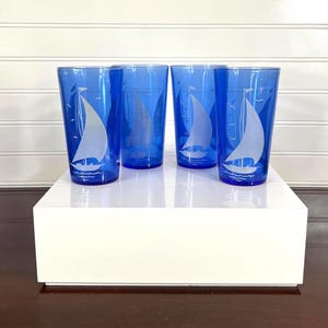 Set of 4 Vintage Hazel Atlas Cobalt Blue Hi Ball Glasses – 8oz Sportsman’s Sailboat Tumblers – Nautical Mid-Century Barware