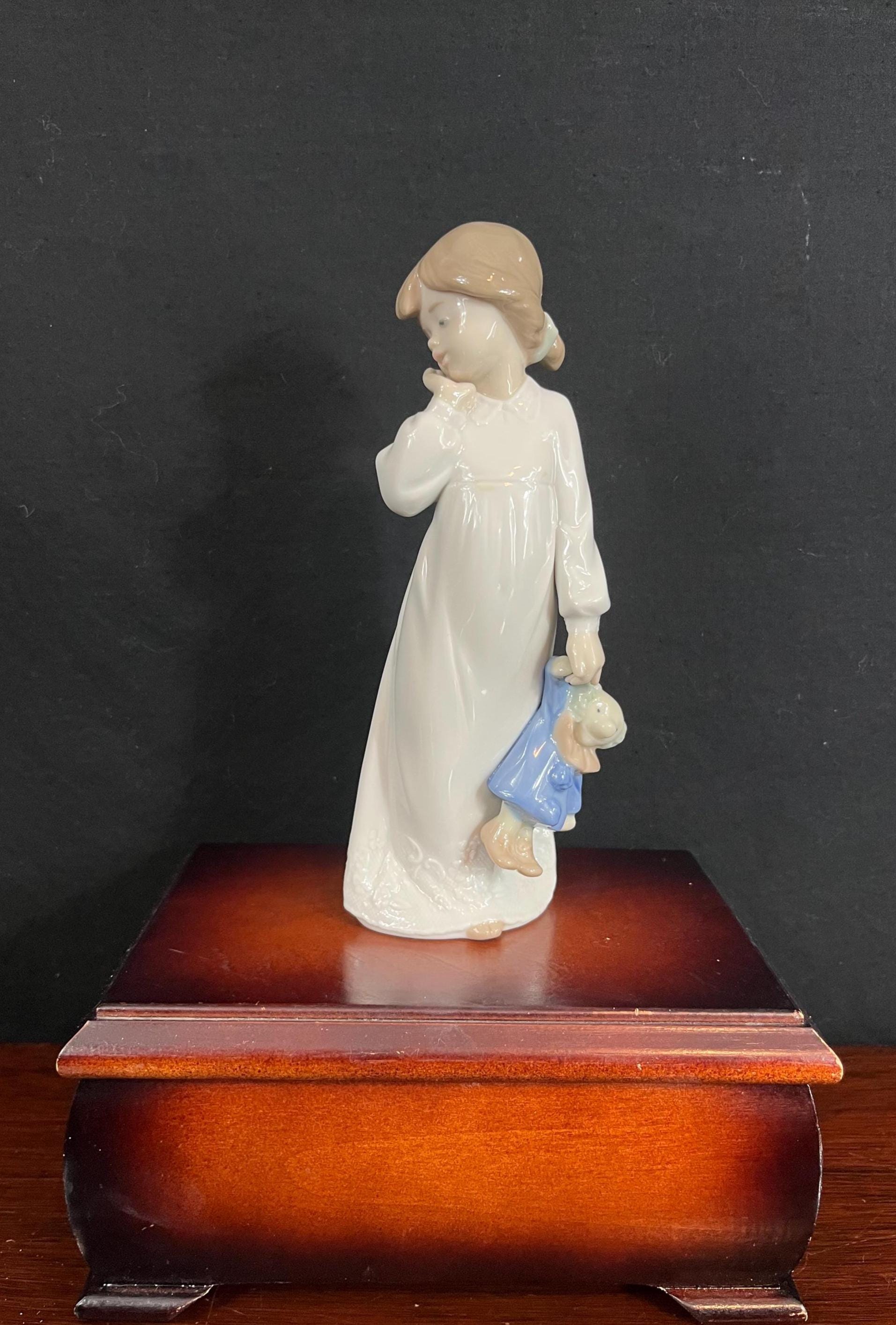 置物 NAO DAISA. 2003 Nao by Lladro Daisa - Etsy