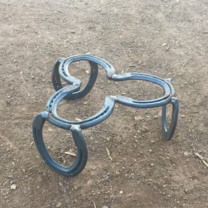 Horseshoe Dutch oven stand
