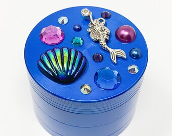 Smerigliatrice di erbe blu Mermaid Shell Swarovski Crystal Custom Spice Grinder 4 Pezzi 55mm W / Strumento di pulizia