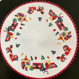 Vintage Sparkle City tree skirt or table center