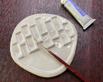 Modern Watercolor Palette, Small Ceramic Paint Palette, Handmade Clay Art Palette, Artist Palette, Gift for Artists, White Ceramic Palette