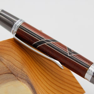 Ballpoint pen made of padauk wood, turned, with inlay image 3