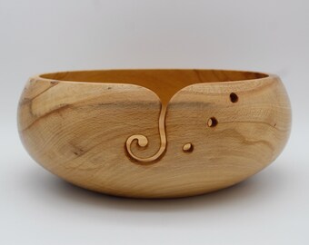 Yarn bowl/wool bowl XXL made of beech wood, turned