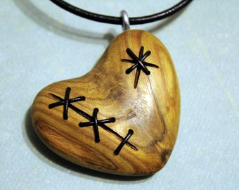 Chain pendant vinegar tree wood "broken Heart"