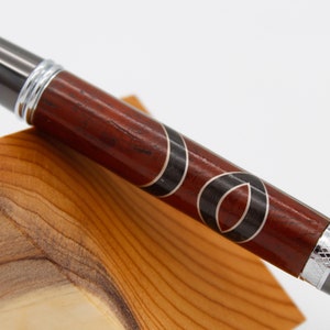 Ballpoint pen made of padauk wood, turned, with inlay image 4