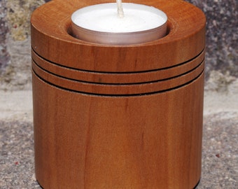 Candle holder from Apfelholz, turned