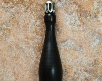 Chain pendant cone made of ebony