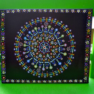 Gemaltes Mandala auf Leinwand Bild 2