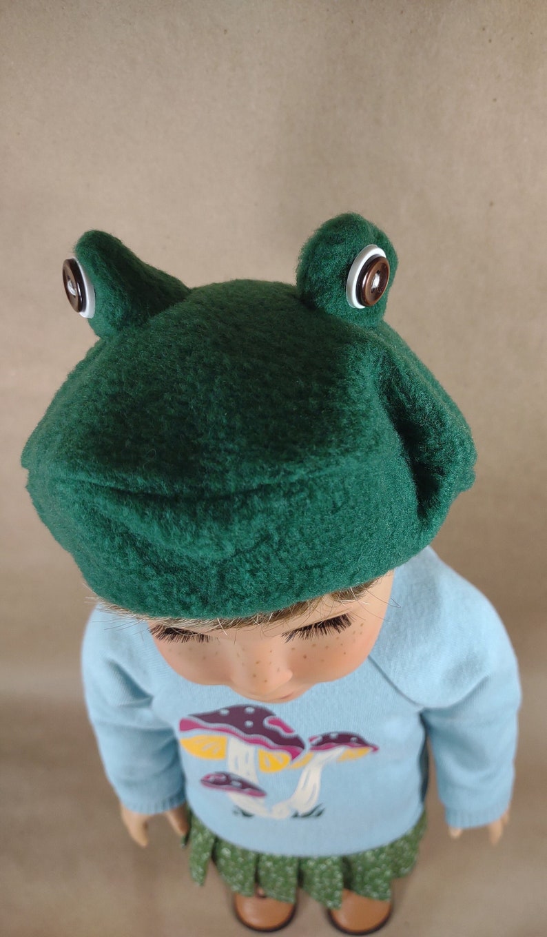 Dark Green Frog Beret for 18 inch dolls image 1