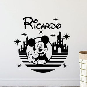 Personalizado Mickey Mouse pared calcomanía Custom Boy Nombre de niño escritura de Disney cartel vinilo pegatina Playroom Decoración niños vivero pared arte impresión x967